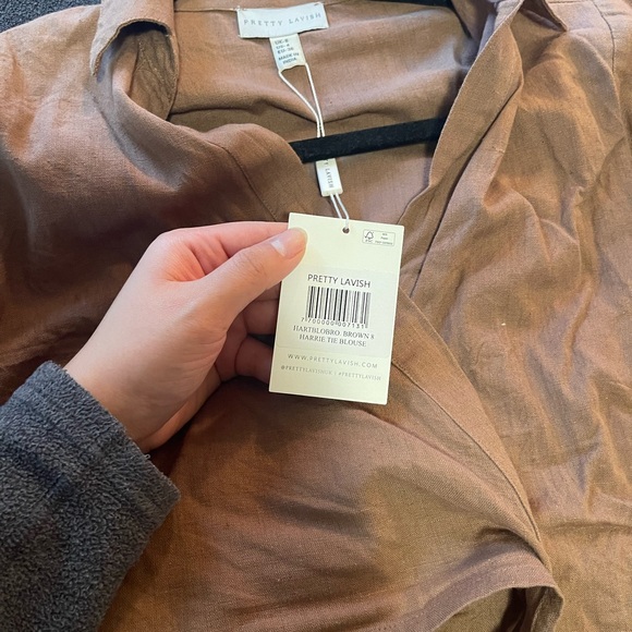 Pretty Lavish Set by Lydia Tomlinson Collection - Picture 4 of 4